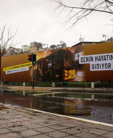 Megakentte ‘Billboard’ Tartışması: AK Parti’den Açıklama Geldi: ‘İstanbul’un Son 7 Yılının Bilançosu’