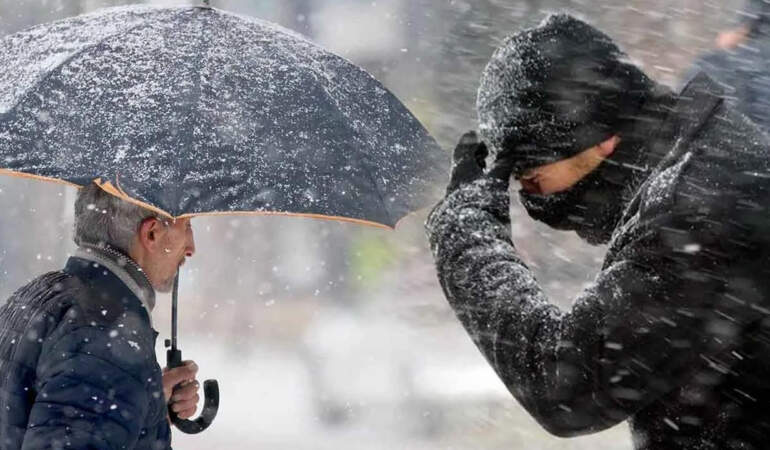 Meteoroloji Peş Peşe Uyardı! Kuvvetli Yağış, Kar Fırtına Aynı Anda Bastıracak