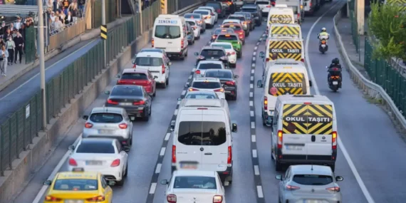 Motorine bu gece 1 lira 15 kuruş zam geliyor