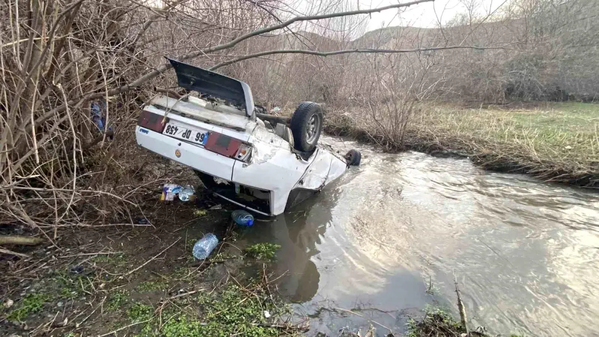 Yozgat’ta Otomobil Dere Yatağına Uçtu