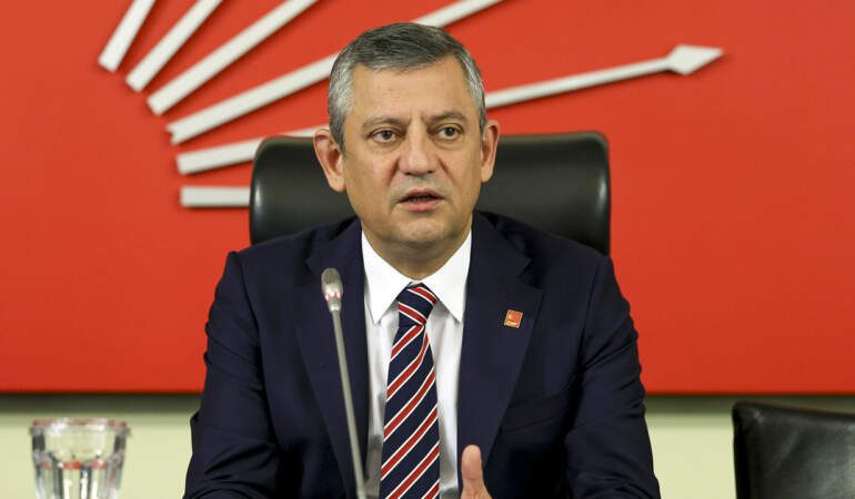Özgür Özel, Meclisteki ‘Emekli Nöbeti’nde: ‘Dağ Fare Doğurdu!’