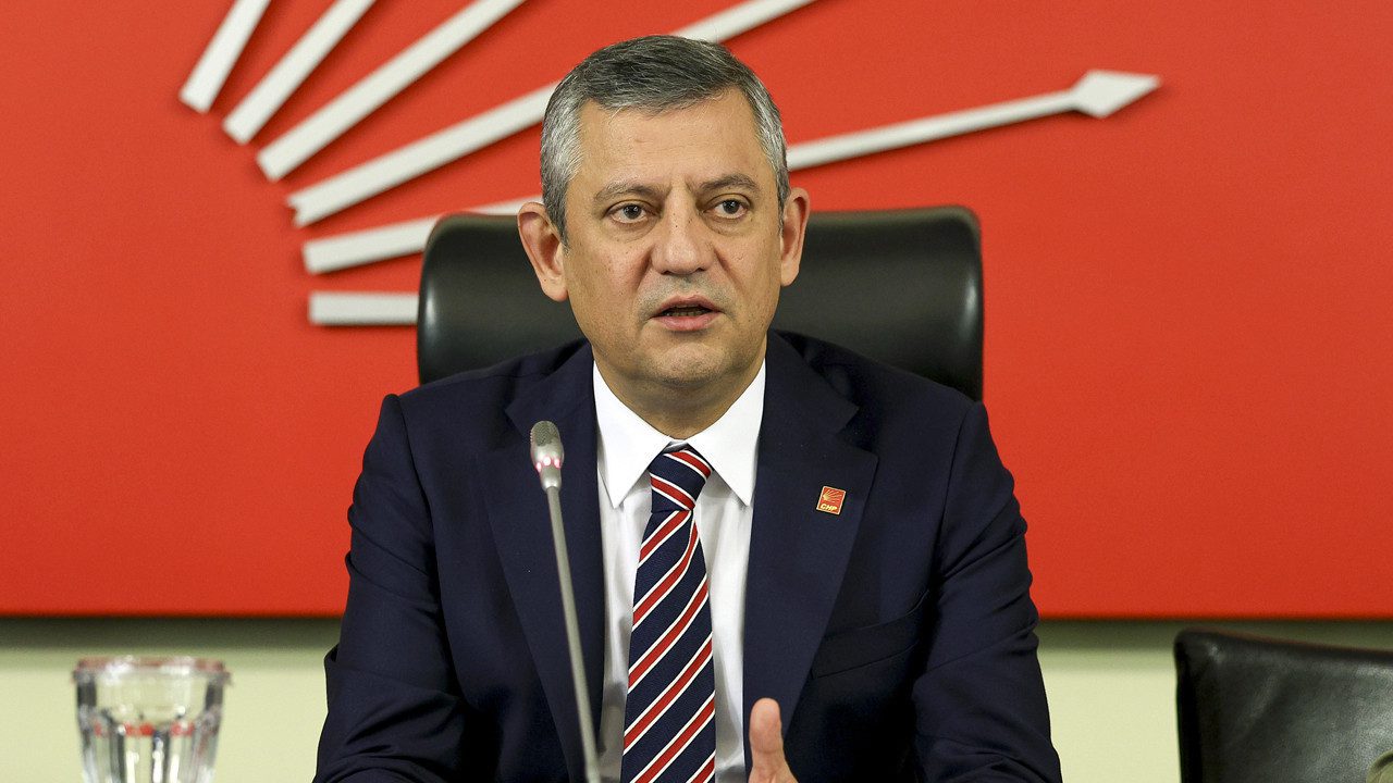 Özgür Özel, Meclisteki ‘Emekli Nöbeti’nde: ‘Dağ Fare Doğurdu!’