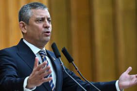 Özgür Özel’den Dikkat Çeken ‘Suriye’ Mesajı: Yaşananlar Türkiye’deki Barış Sürecini Sekteye Uğratmamalı