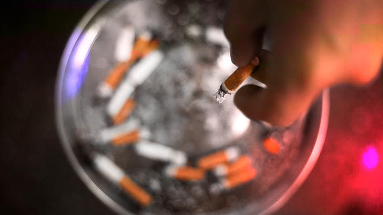 Sağlık Bakanlığı Düğmeye Bastı! Sigaraya Yeni Yasak: Artık O Alanlarda da İçilmeyecek
