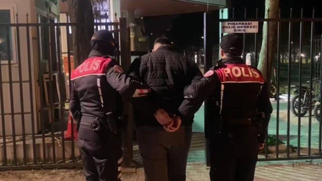 Sahte Polis Kimliğiyle Yakalandı: 128 Suçtan Firari Çıktı