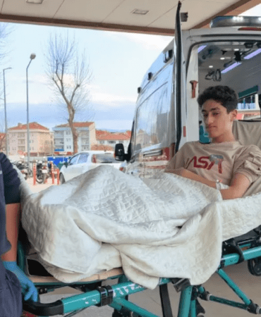Sokak Maçında Bıçaklı Dehşet! Sebebi ‘Pes’ Dedirtti!