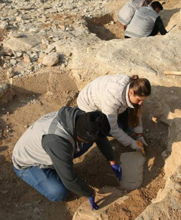 Sular Çekildi, Tarih Fışkırdı… Adıyaman’da Göbeklitepe Benzeri Yapılar