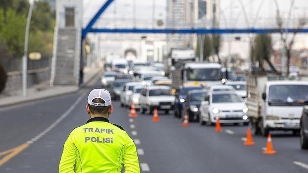 Sürücüler Dikkat! İstanbul’da Yarın Bu Yollar Trafiğe Kapatılacak