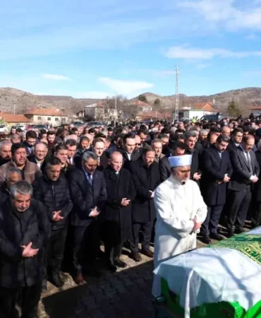 Bekir Bozdağ’ın Kayınvalidesi Vefat Etti