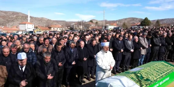 Bekir Bozdağ’ın Kayınvalidesi Vefat Etti