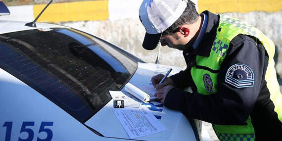 Trafikte Bunları Yapan Sürücü Yandı: Yeni Trafik Yasası Geliyor! Cezalar Katlanıyor