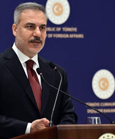 İran’a Askeri Müdahale Olacak mı? Bakan Fidan: İran’ı Yakından Takip Ediyoruz