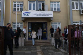 Yalova Sosyal Güvenlik İl Müdürlüğü Binasında Silahlı Saldırı