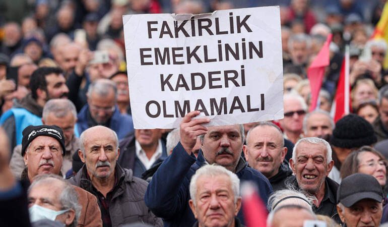 Zam Bekleyen Emeklilere Kötü Haber! Mahkeme Son Noktayı Koydu