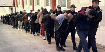 10 İlde 600 Polisle Düğmeye Basıldı: Reçete Skandalında Doktor ve Eczacılara Kelepçe