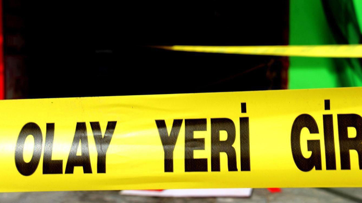 Karaköy İskelesi’nde denizde kadın cesedi bulundu: Kimliği tespit edilemedi