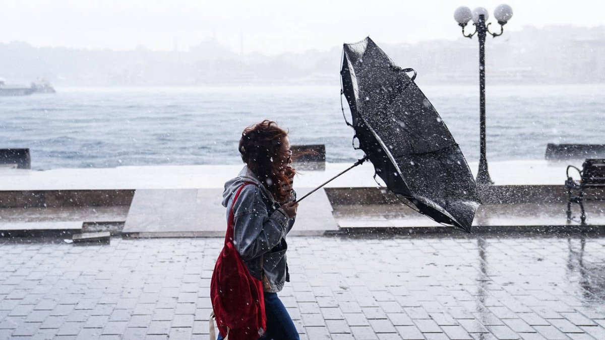 İçişleri Bakanlığı’ndan kuvvetli yağış ve fırtına uyarısı