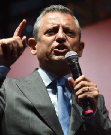 Özel: Prompterdan okuyarak, video oynatarak oy toplama dönemi bitmiştir