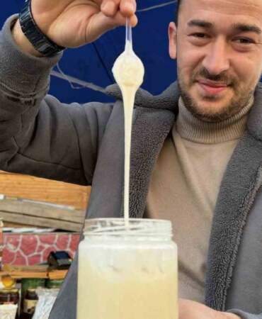 Tadına bakan bağımlısı oluyor, ormanın şifası onda saklanıyor! ‘Beyaz Bal’ı gören inanamıyor