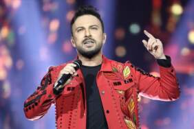 Megastar Tarkan’dan kalpleri ısıtan jest! Bileti olmayan hayranına öyle bir şey yaptı ki… “Boşuna Megastar değil”