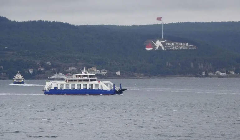 Güney Marmara’da yarınki feribot seferleri iptal edildi