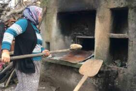 Lezzeti kadar dayanıklılığı da konuşuluyor, yoğun ilgi görüyor: Bir kez pişiyor, 30 gün bayatlamadan duruyor