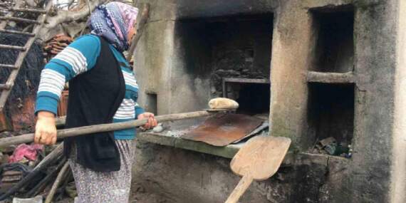Lezzeti kadar dayanıklılığı da konuşuluyor, yoğun ilgi görüyor: Bir kez pişiyor, 30 gün bayatlamadan duruyor