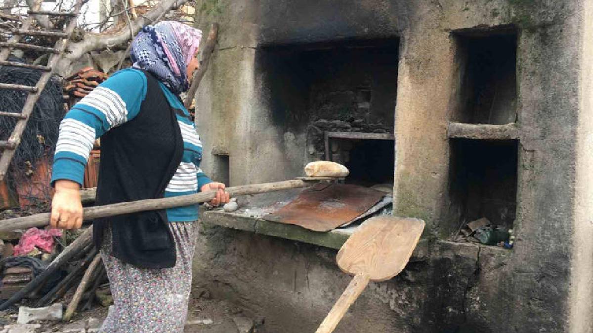Lezzeti kadar dayanıklılığı da konuşuluyor, yoğun ilgi görüyor: Bir kez pişiyor, 30 gün bayatlamadan duruyor