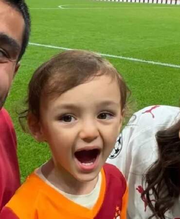 Galatasaray’ın yıldızından büyük heyecan! Eşi sosyal medyada paylaştı: Yeniden baba olmak için gün sayıyor
