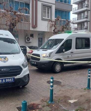 Muğla’da kadın cinayeti: 3 çocuk annesi kadın işe giderken bıçaklanarak hayatını kaybetti