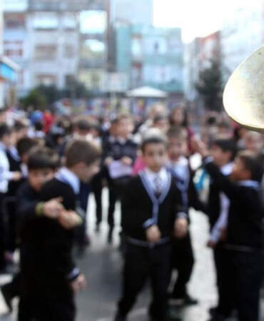 MEB ikinci dönem takvimini açıkladı: Ara tatil bayramla birleşiyor
