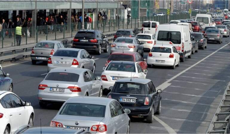 Bu otomobiller ilan beklemeden satılıyor! İkinci el piyasasının gözdeleri: En hızlı satılan modeller belli oldu