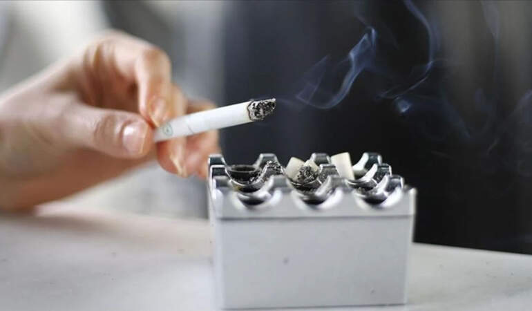 Sinmiş sigara kokusu nasıl gider? İşte sigara kokusunu mıknatıs gibi çeken 4 pratik yöntem