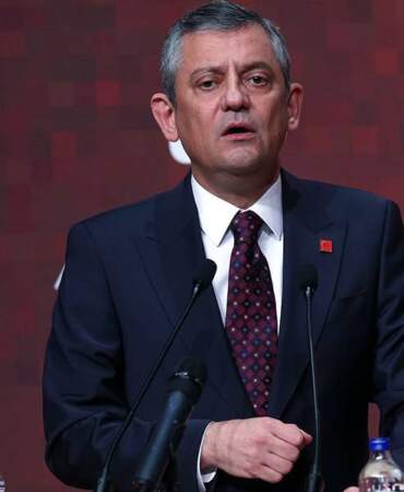 Özel’den ‘Abdullah Hoca’ tepkisi: CHP için Mevlid okudu diye görevden aldılar