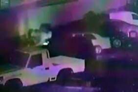 Isınmak için yaktığı ateş 5 aracı küle çevirdi! “Isınmak için ateş yaktım” dedi, suç makinesi çıktı