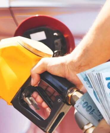 Akaryakıtta tabela değişti: Motorine zam geldi