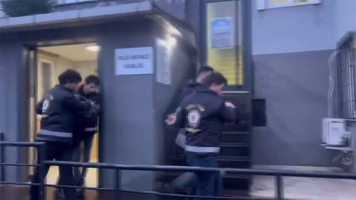 Ümraniye’de kaçak silah operasyonu: 46 ruhsatsız tabanca ele geçirildi, 6 tutuklama