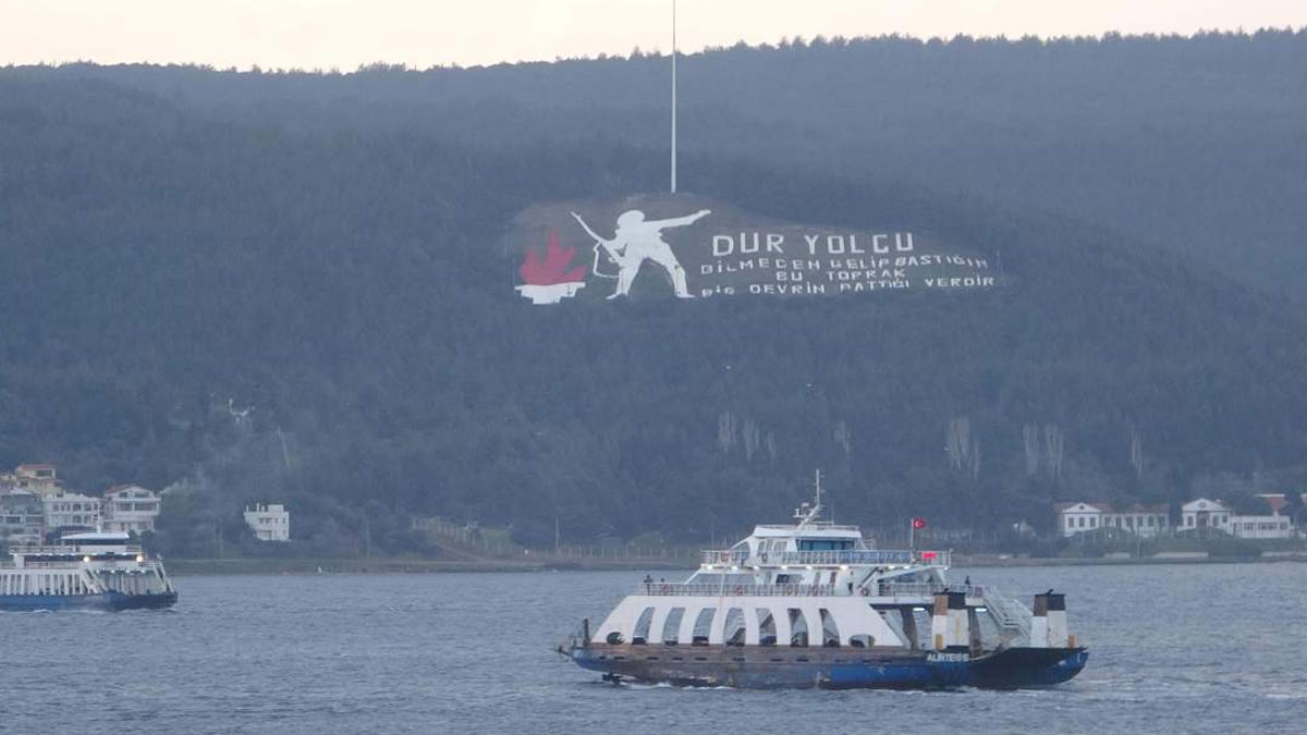Bozcaada ve Gökçeada’da feribot seferlerine fırtına muhalefeti