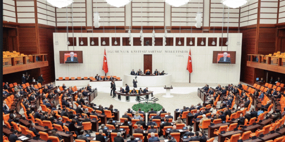 TBMM Genel Kurulu’nda 6 madde daha kabul edildi: Drift yapan sürücülere 46 bin lira ceza