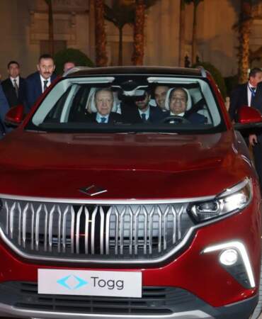 Erdoğan, Sisi’ye Togg hediye etti