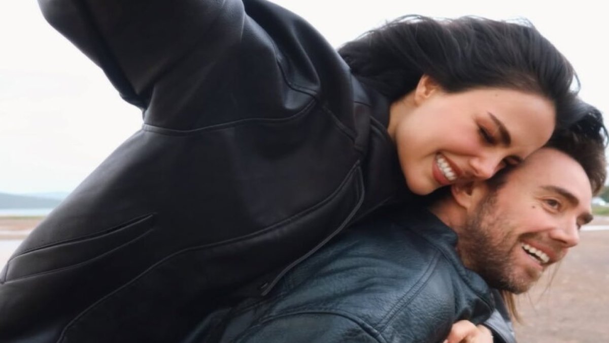 Murat Dalkılıç aşka geldi! Özgü Kaya’ya aşk dolu kutlama: “Varlığına bin şükür!”