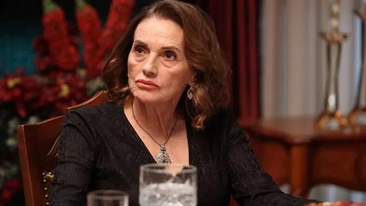 Nur Sürer’den yeşilçam vefasızlığına sert tepki: “Yazıklar olsun, kimse yok!”