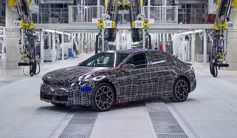BMW’nin yeni 3 Serisi, ön seri üretime başladı
