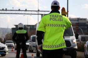 Trafik Kanunu’nda yeni dönem: Yaya yoluna girene 5 bin TL, zincir takmayana ağır ceza