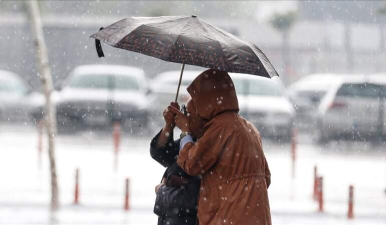 Meteoroloji’den 12 il için sarı kodlu uyarı: Kar, sağanak ve fırtına…
