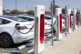 Elektrikli araç sahiplerine müjde! Karadeniz’e yolu düşenlere can suyu olacak: Tesla Supercharger Samsun’da hizmete girdi: