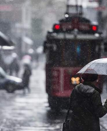 Meteoroloji’den 29 il için sağanak, 4 il için kar uyarısı: İstanbul’da yağış kuvvetleniyor