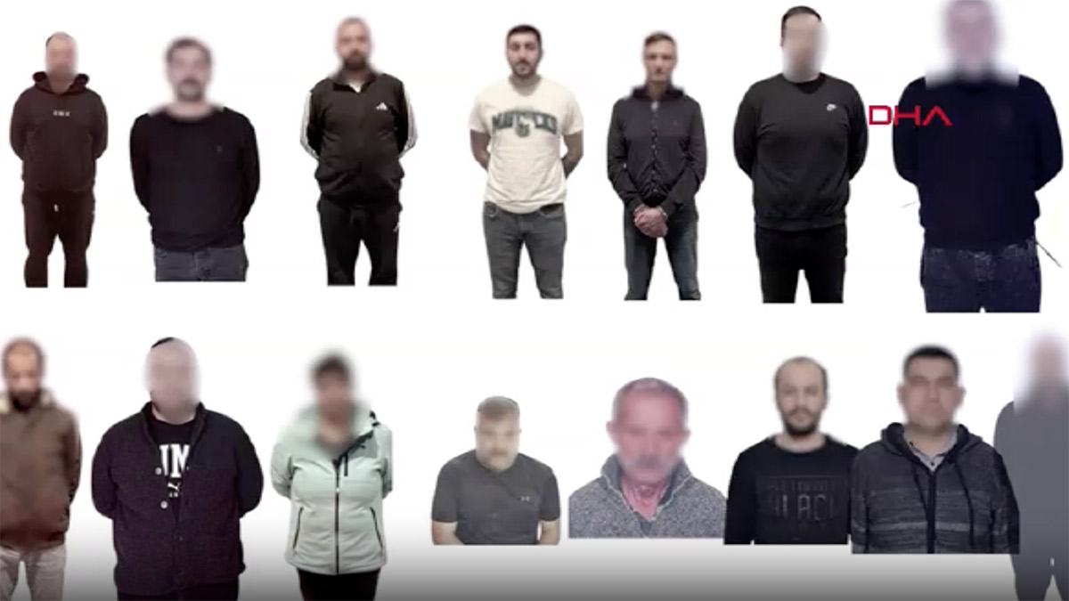 Yurt dışında aranan 15 suçlu Türkiye’ye getirildi