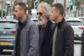 Jeffrey Epstein ölmedi mi? Sokaktaki o fotoğrafın arkasındaki gerçek ortaya çıktı!