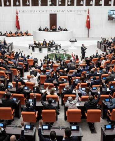 Meclis, Avrupa’da sosyal medyaya yönelik denetim modellerini inceledi